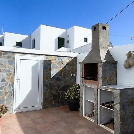 La Caleta Apartmán *